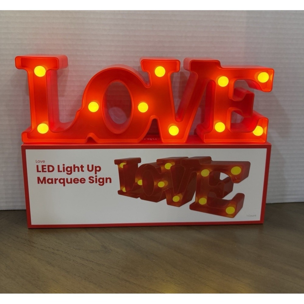 Titan LOVE LED Marquee Battery Operated Dorm‎ Room College New In Box Valentine